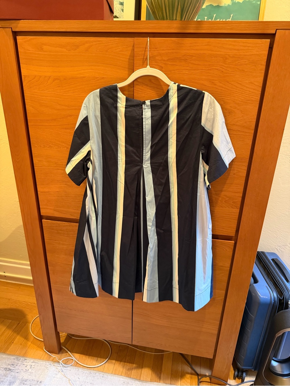 Maeve Short-Sleeve Striped Tunic in Navy & Light Blue - Picture 2 of 5
